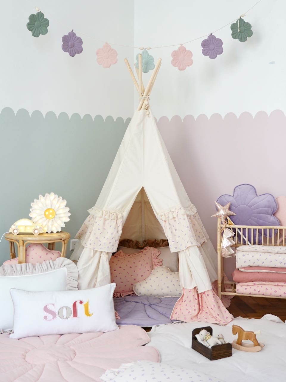small teepee tent Teepee tent with frills for kids "Forget-me-not"