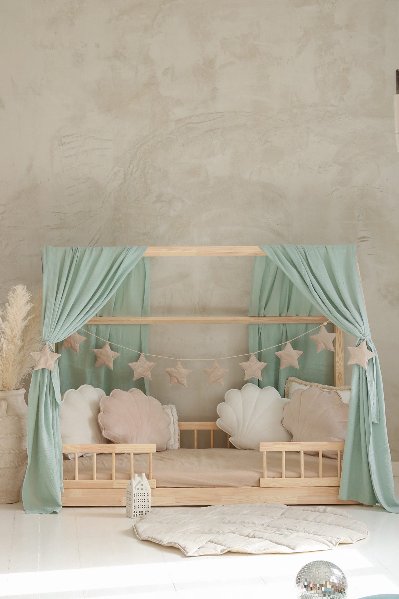 House bed canopies
