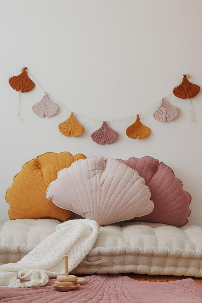 “Cream” Velvet Ginkgo Leaf Pillow