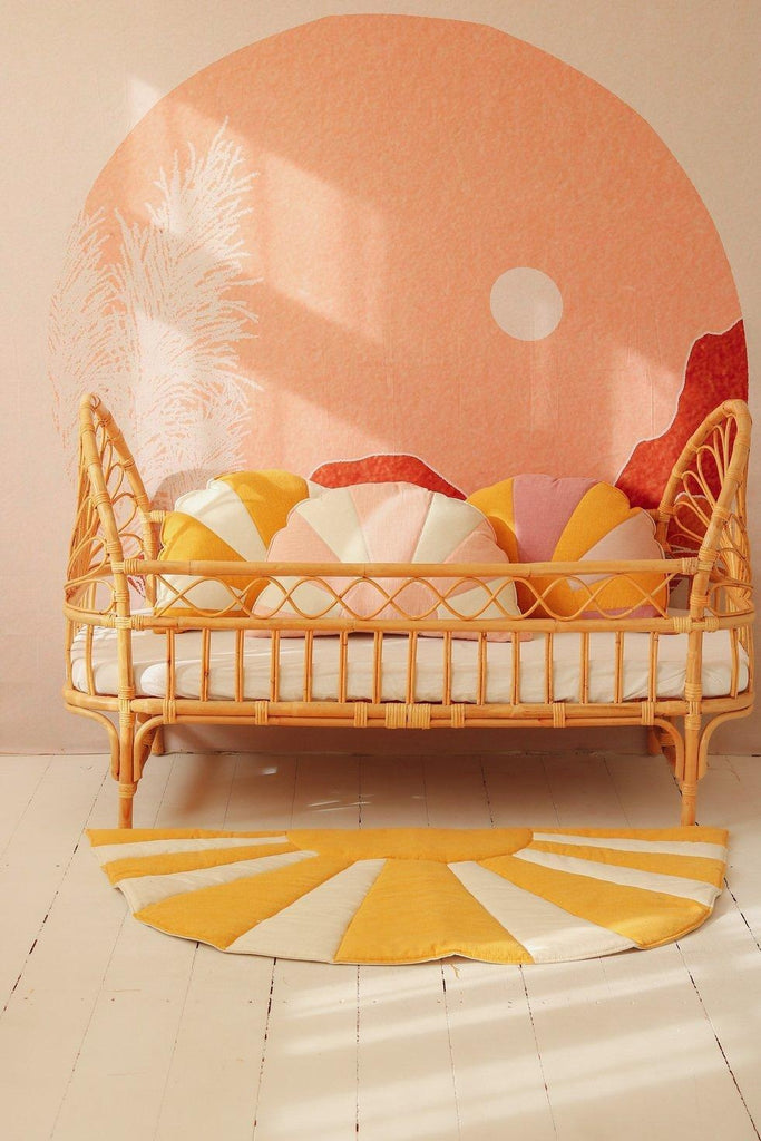 “Dinner in Sausalito” Linen Sun Mat - Moi Mili