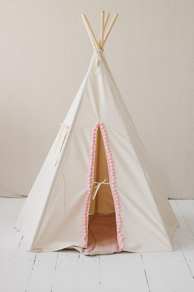 “Fluffy Pompoms” Teepee Tent with Pompoms