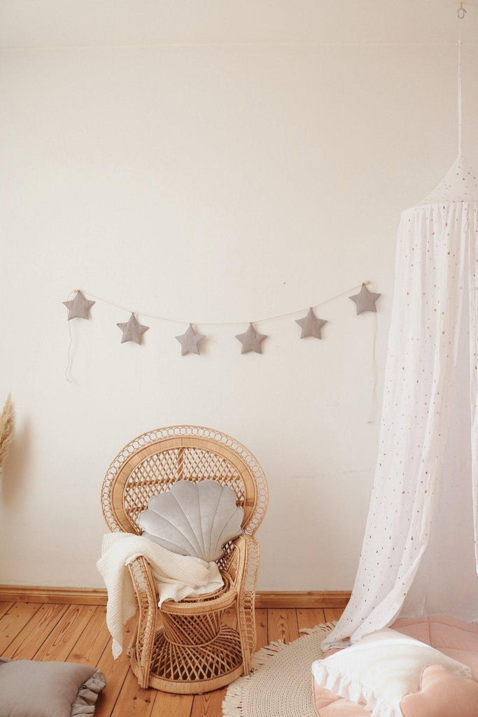“Grey powder” Linen Garland with Stars