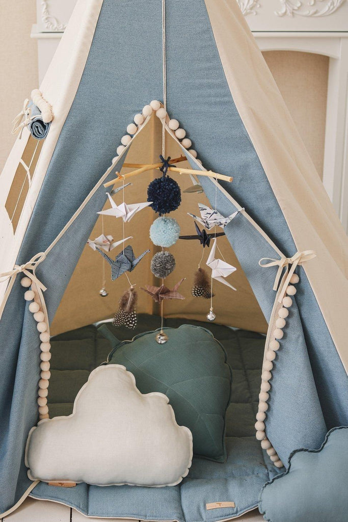 “Jeans” Teepee with Pompoms and Mat Set