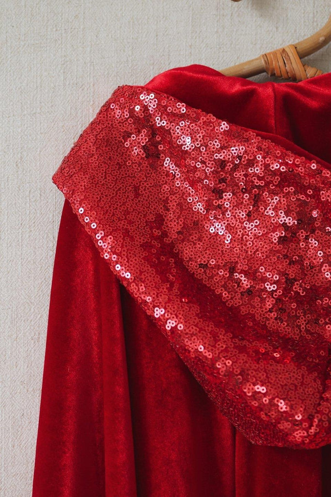 “Little Red Riding Hood” Magic Cape - Moi Mili