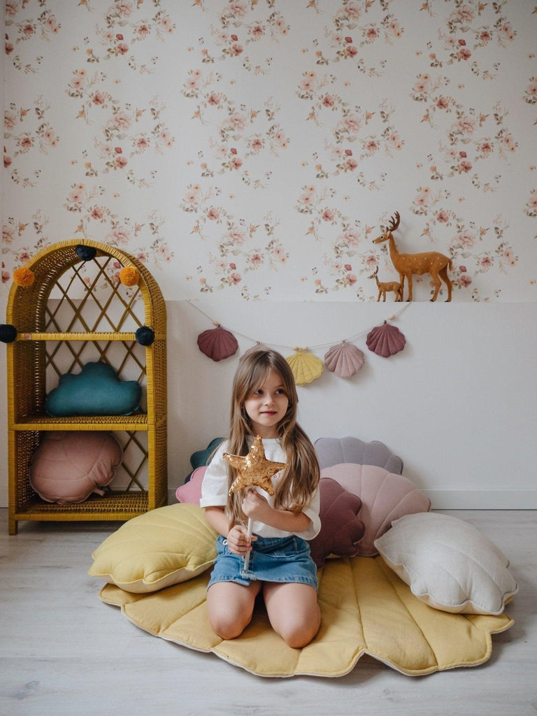 “Marsala” Linen Garland with Shells