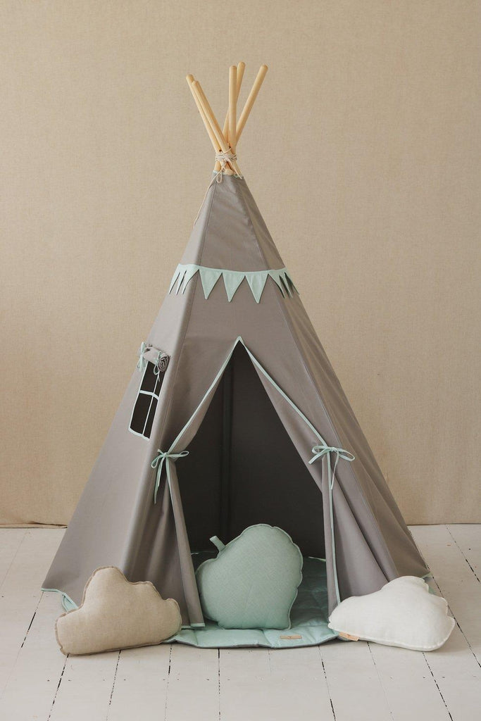 “Mint Love” Teepee Tent with Garland