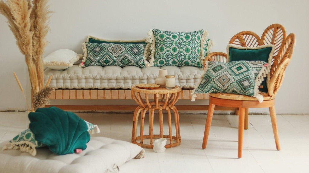 "Ocean daisy" cushion with fringe - Moi Mili