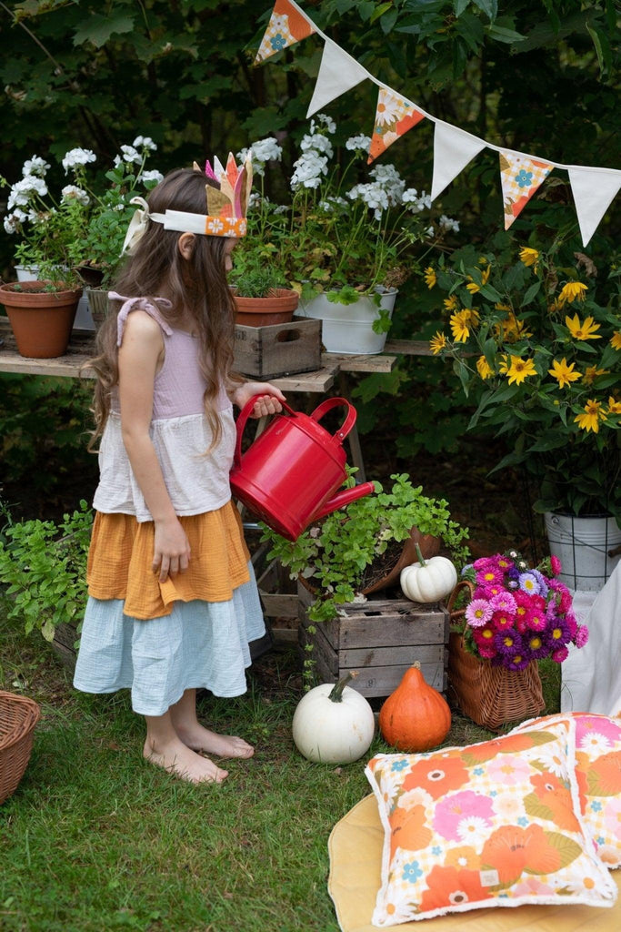 “Picnic with the flowers” Garland - Moi Mili