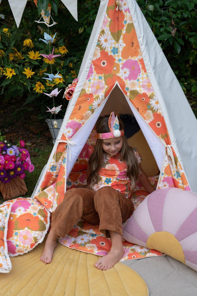 “Picnic with the flowers” Teepee Tent - Moi Mili