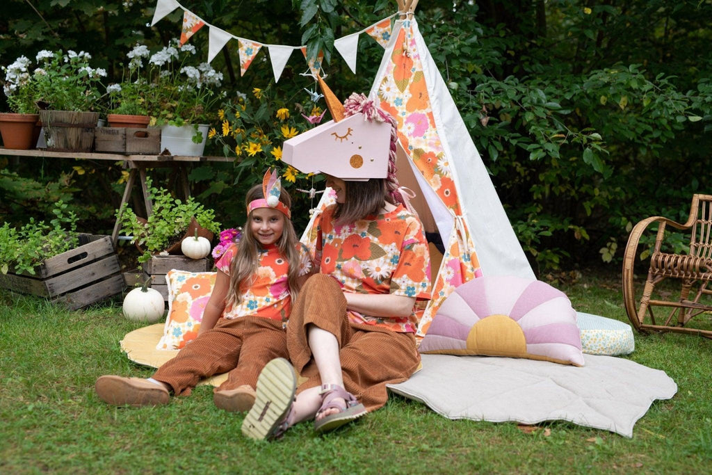 “Picnic with the flowers” Teepee Tent - Moi Mili