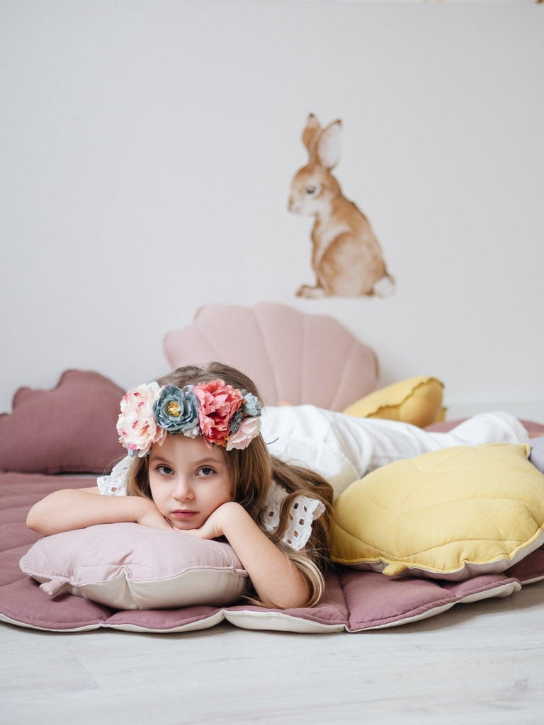 “Powder Pink” Linen Leaf Pillow