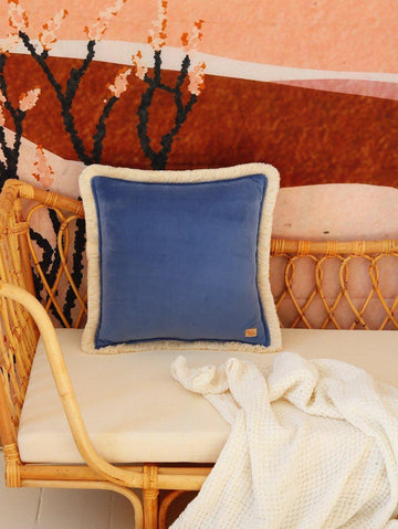 "Sapphire" soft velvet cushion with fringe - Moi Mili