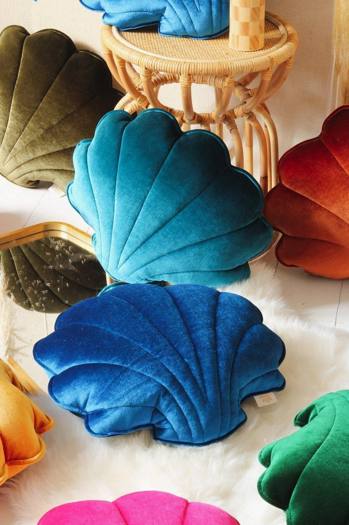 “Sea Eye Pearl ” Velvet Shell Cushion - Moi Mili