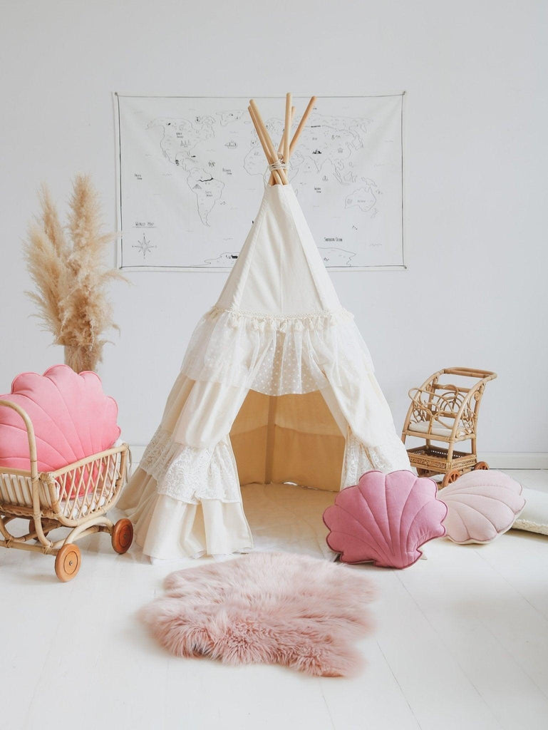“Shabby Chic” Teepee with Frills and Leaf Mat "White" Set