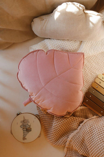 “Soft Pink” Velvet Leaf Cushion - Moi Mili
