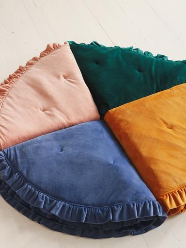 Soft Velvet Mat with Frill “Apricot” - Moi Mili