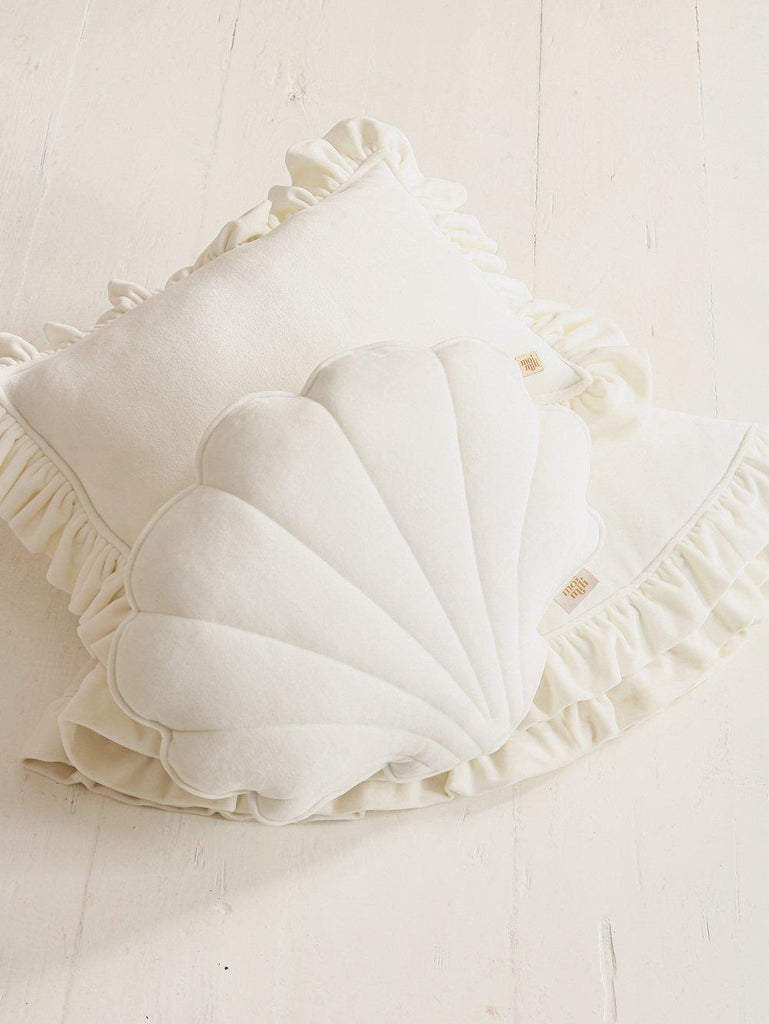 Soft Velvet Shell Cushion “White” - Moi Mili