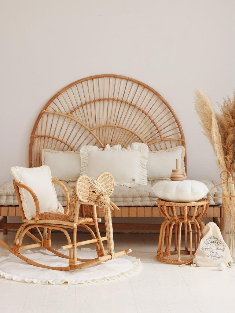 Soft Velvet Shell Cushion “White” - Moi Mili