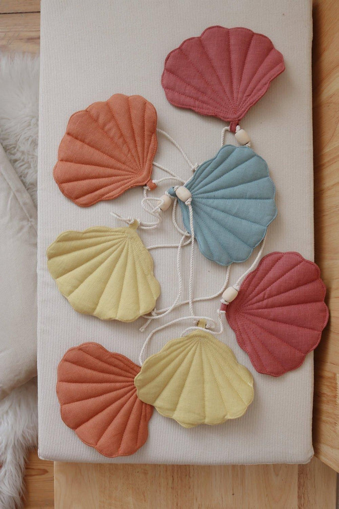 “Sunset” Linen Garland with Shells